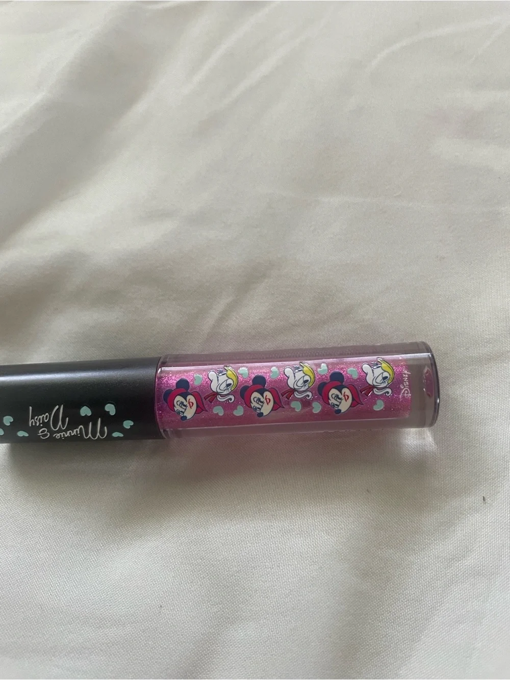 MAC Minnie and daisy polka dot lipgloss - Picture 1 of 2